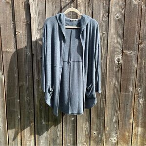 River & Vine blue and black hooded open cardigan sweater size small